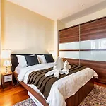 Victory\'S Charm - City Ultra-Central - By Uni88 Apartments